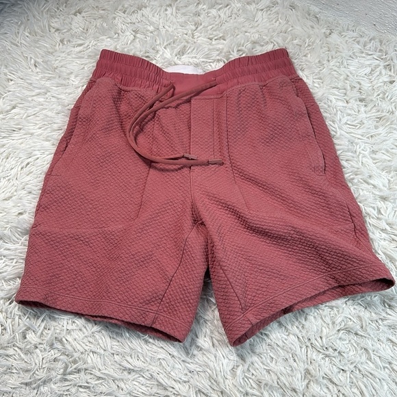 Lululemon At Ease Short 7" Brier Rose - Picture 1 of 6